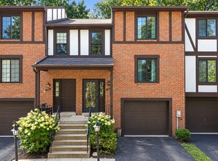 110 Shady Lake Dr, Sewickley, PA 15143