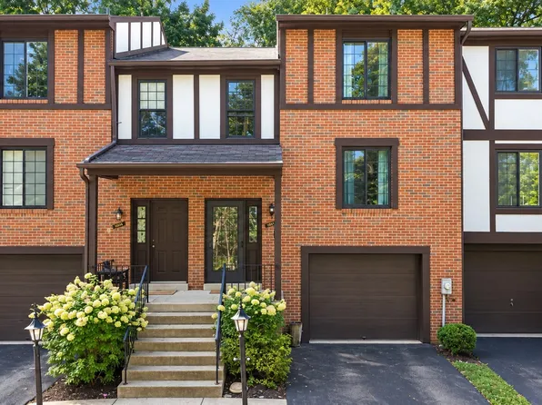110 Shady Lake Dr, Sewickley, PA 15143