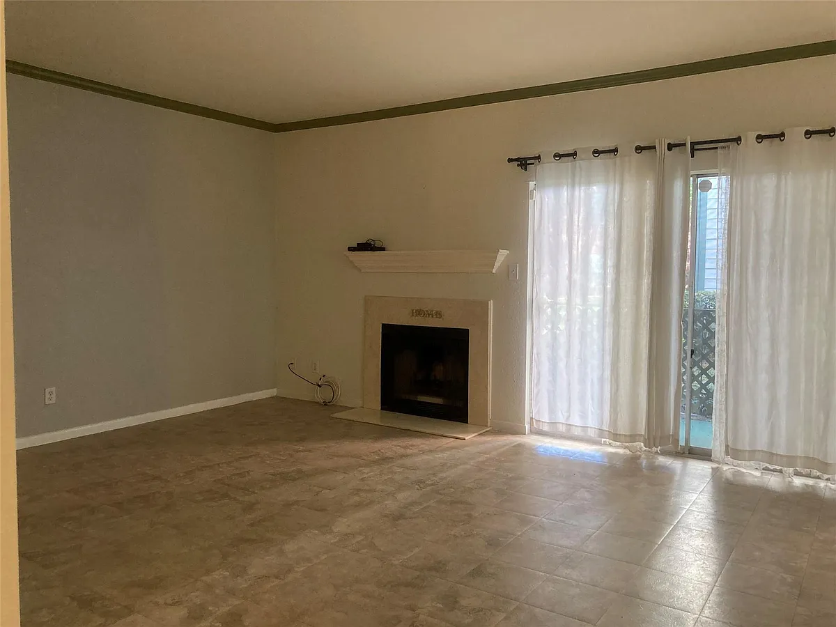 Building Photo - 6500 Harbor Town Dr #3107