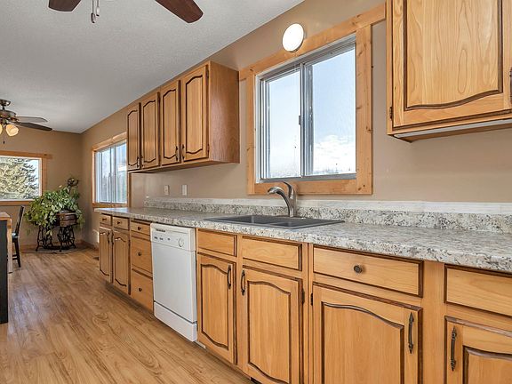 4th image of 470024 Range Road 22