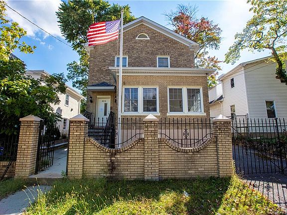 2nd image of 462 Kimball Ave