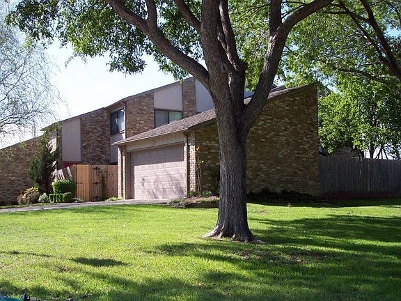 2nd image of 2263 Jamestown Ln