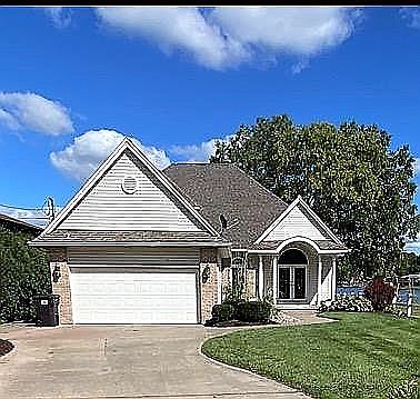 1st image of 130 E Princess Dr