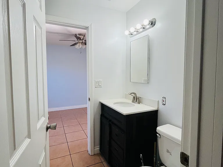215 E Connecticut Ave #215 — Photo 27