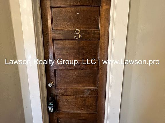 5th image of 422 Walnut Ave SE APT 3