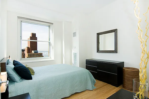 Sold by The Dressler Group LLC | media 18