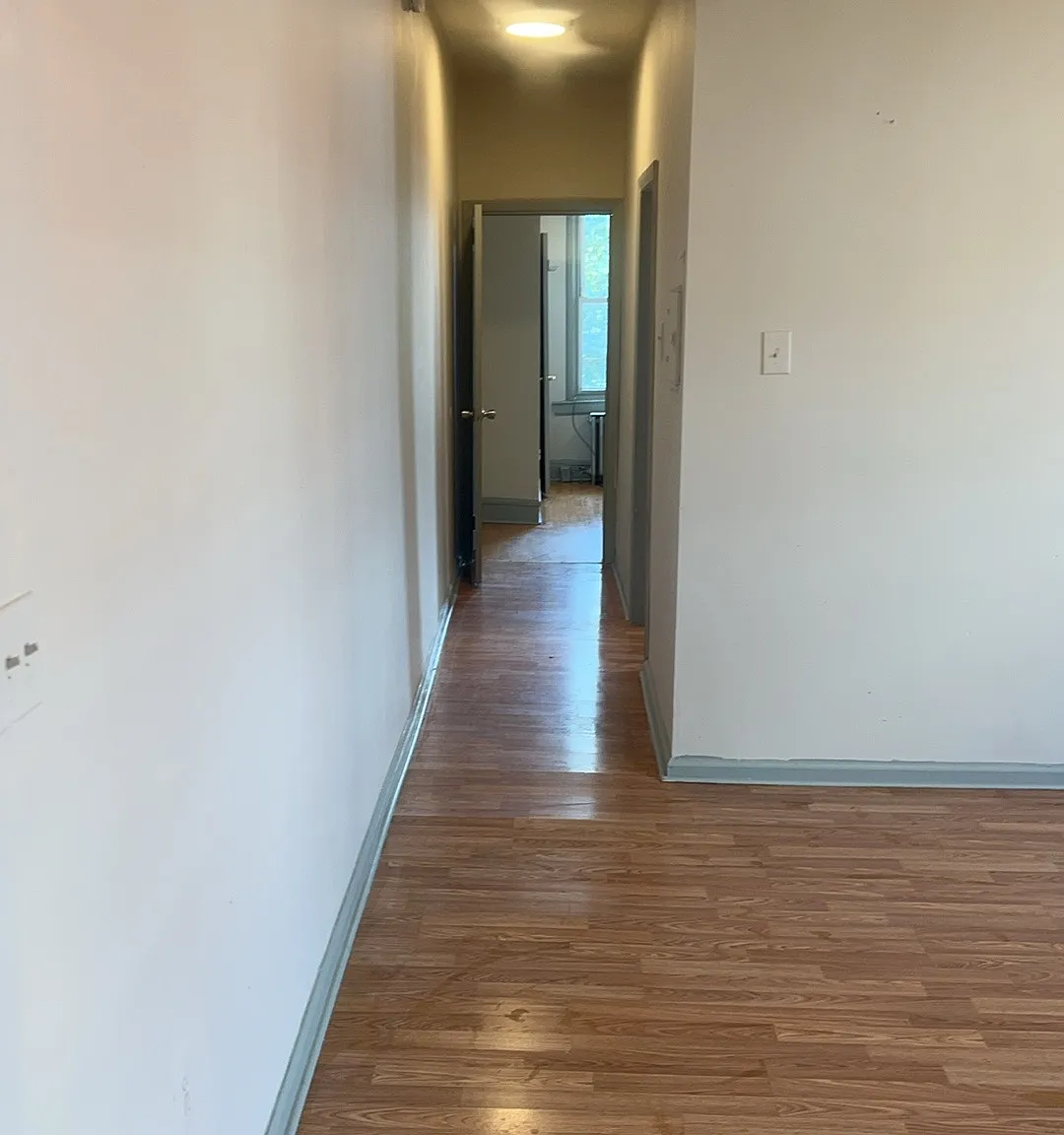 2 bed, 900 sqft, $1,000 — Photo 4
