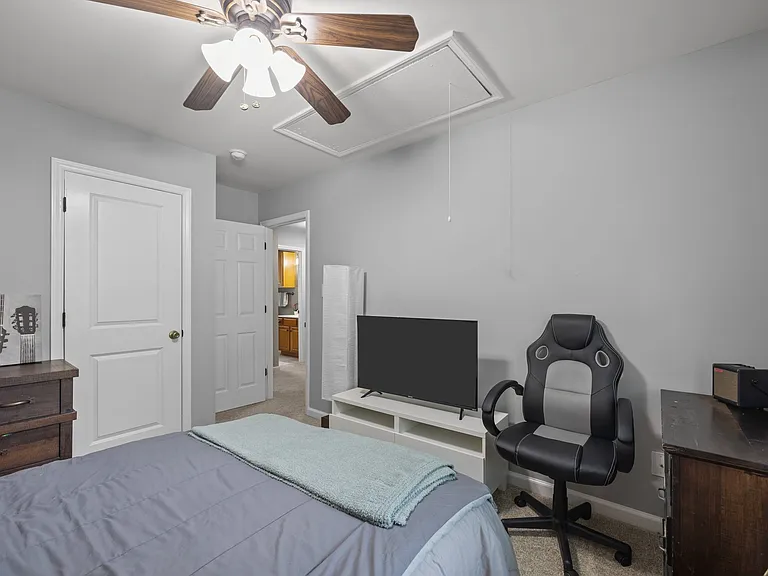 112 Autumn Ridge Dr — Photo 20