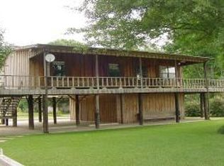 178 Riverside Dr, Columbus, MS 39702