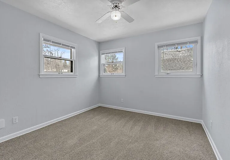 109 3rd St #1 — Photo 15