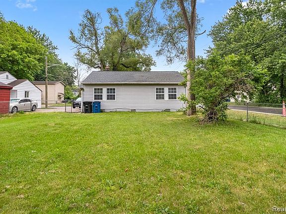 2nd image of 31790 Arenac Ct