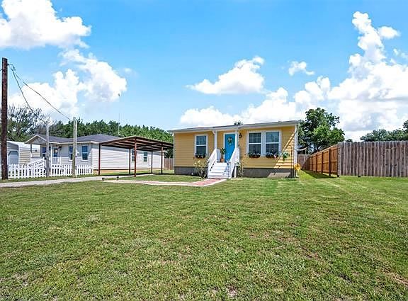 3rd image of 126 Spring Valley Cir