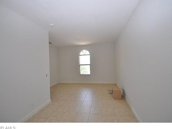 4th image of 27028 Adriana Cir APT 201
