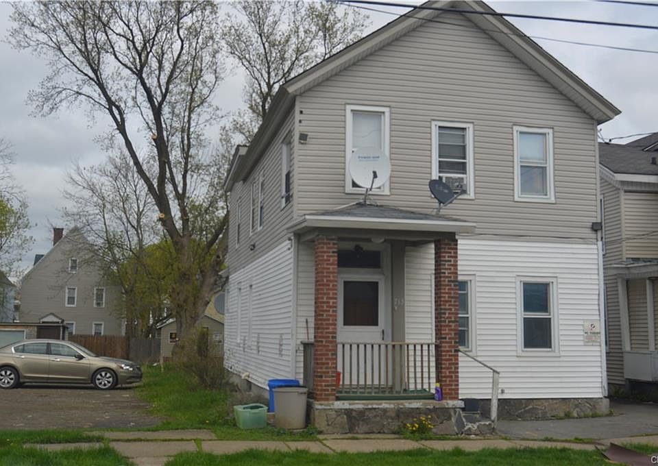 2nd image of 713 Blandina St
