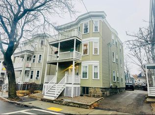 28 Melbourne St APT 3, Dorchester Center, MA 02124