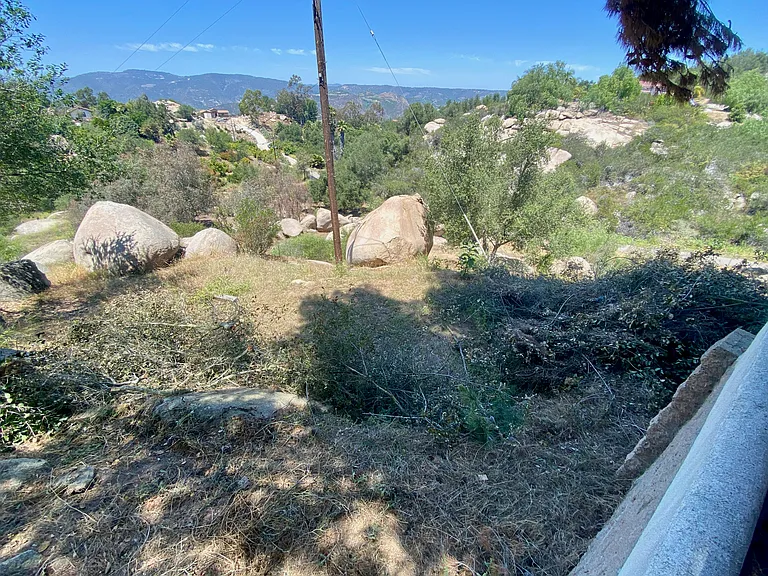 2761 Joan Ln — Photo 6