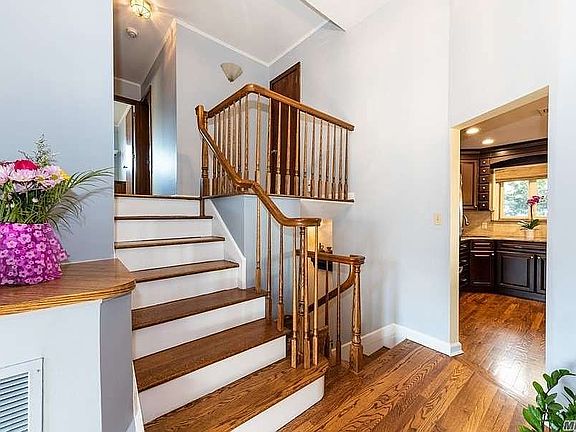 3rd image of 272 Brower Ave