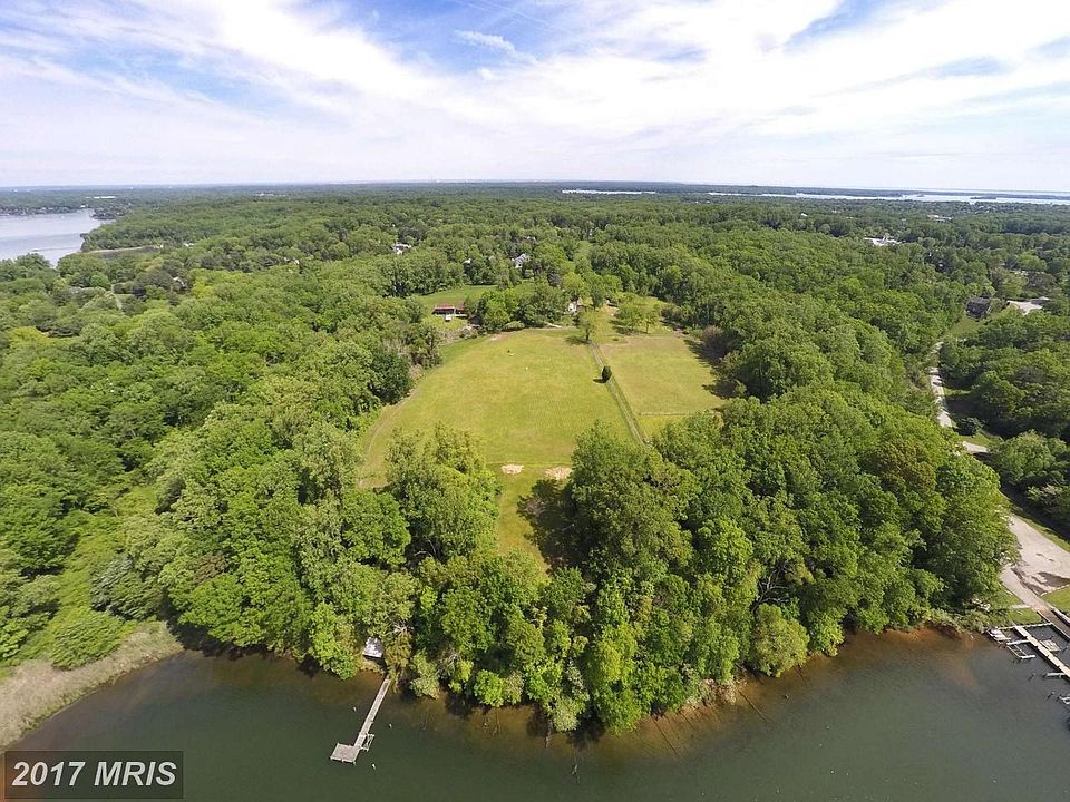 55  acres!  WATERFRONT in RUGBY HALL!