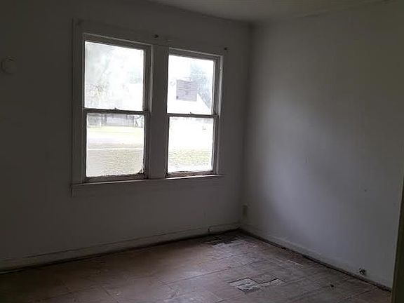 2nd image of 4045 Coquina Ave