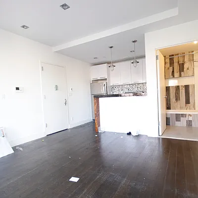 Rented by Nooklyn NYC LLC | media 12