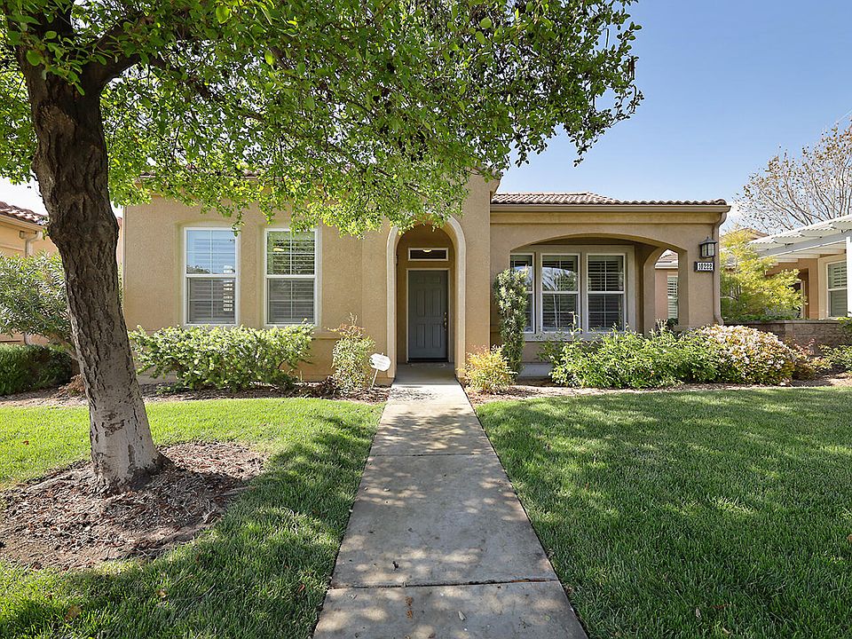 1st image of 10222 Toscana Dr