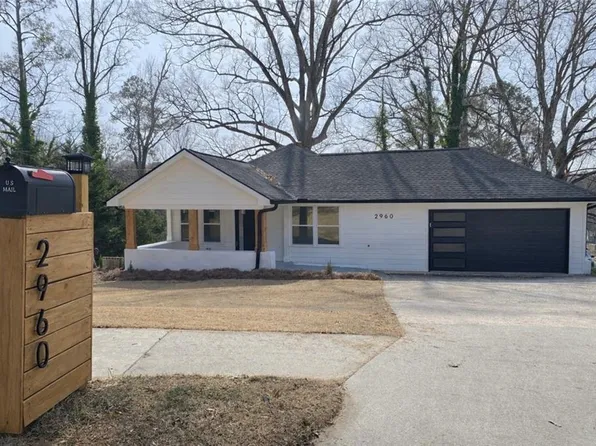 2960 Hogan Rd, East Pt, GA 30344