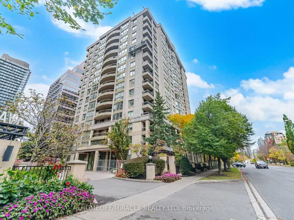 260 Doris Ave #301, Toronto, ON M2N 6X9