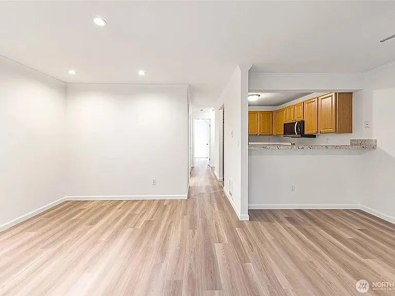 10026 NE 127th Pl #D-117 — Photo 3