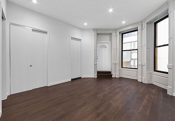 4th image of 58 E 56th St #2