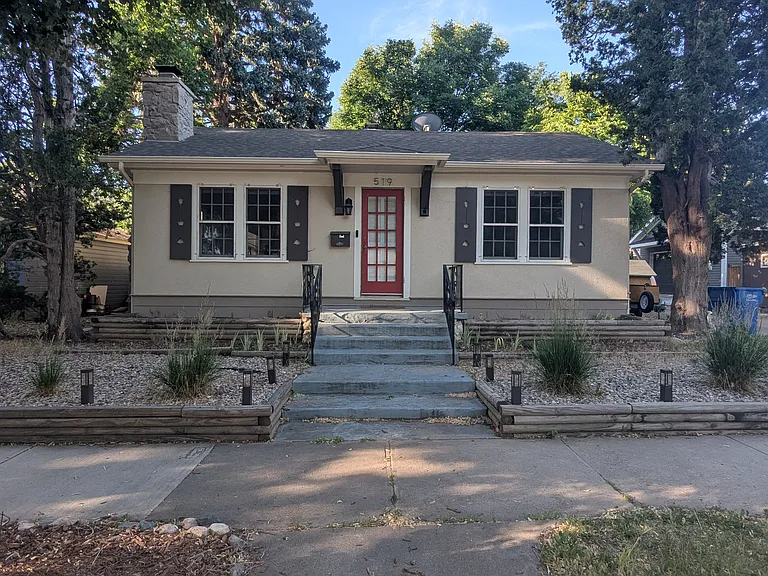 519 E Myrtle St — Photo 1