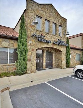 2nd image of 7700 Cat Hollow Dr