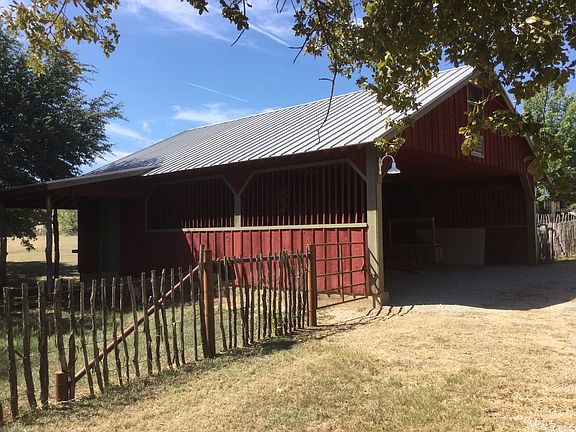5th image of 514 Crestwood Dr