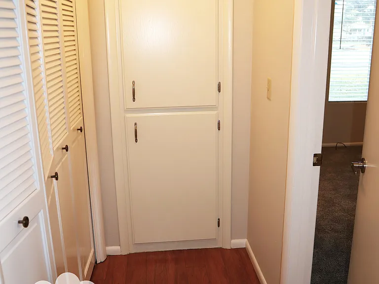 210 W Arrowrock Ln — Photo 17