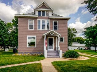 361 Elm St, Kindred, ND 58051
