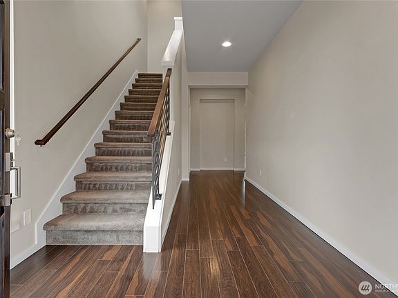 2nd image of 5606 Elaine Avenue SE