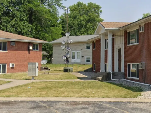 1735 E Duane Blvd APT 5, Kankakee, IL 60901