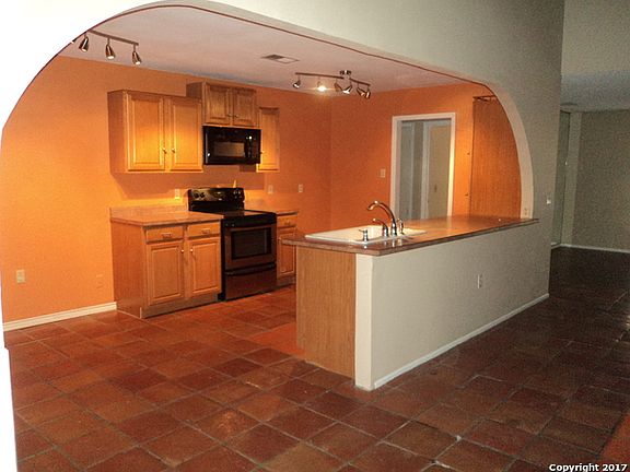 4th image of 6303 Fox Lair St