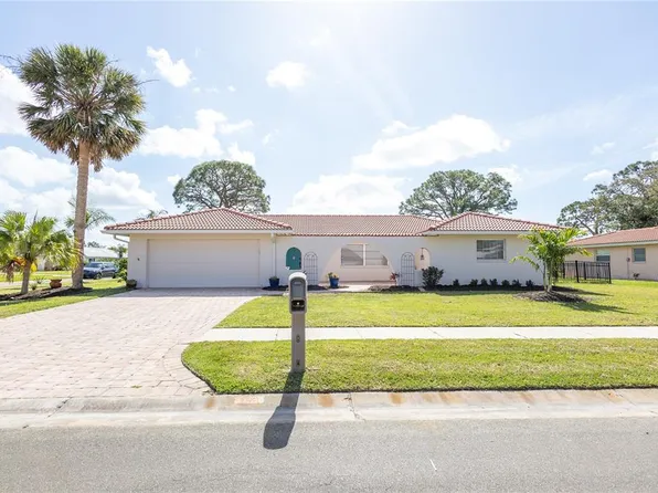 7431 Dickens Dr, Sarasota, FL 34231