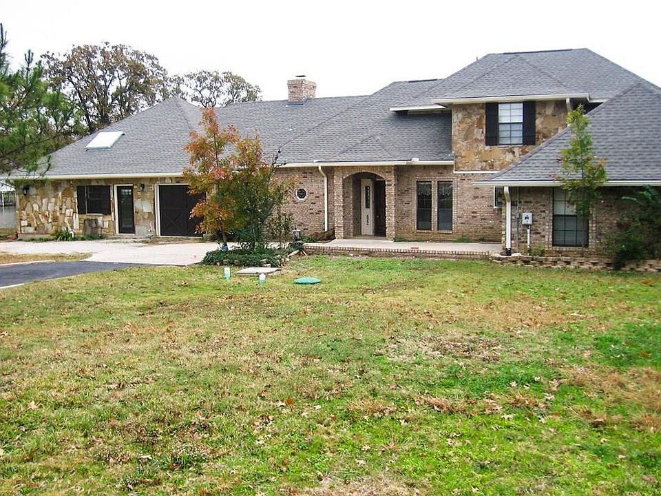 1st image of 822 Kiowa Dr E