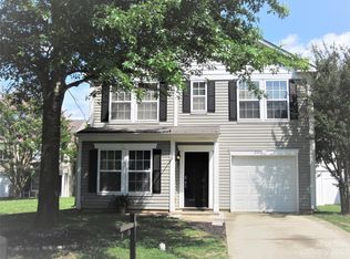 6320 Foster Brook Dr, Charlotte, NC 28216