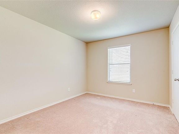 4th image of 6109 Eagle Ct