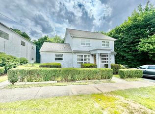 902 E Elm St, Scranton, PA 18505