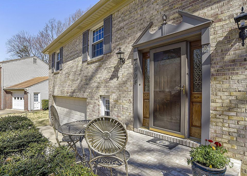 1st image of 4094 Shady Knoll Ct