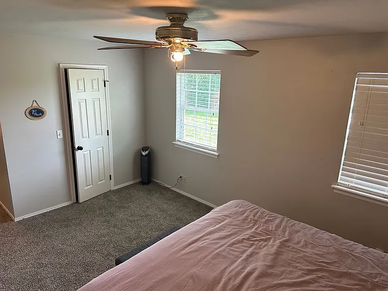 2403 W Mulberry St — Photo 10