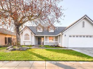 556 Kent Dr, Madera, CA 93637