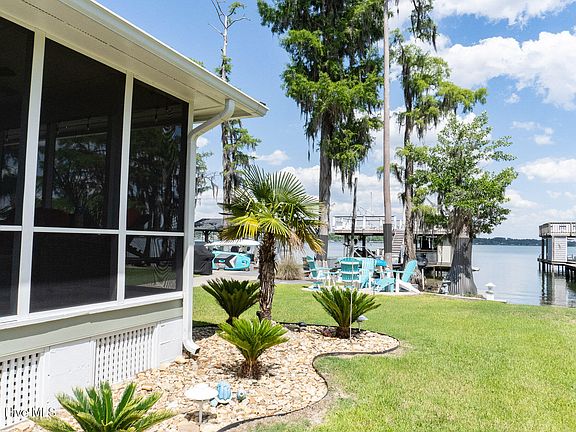 3rd image of 193 Turtle Cove Drive