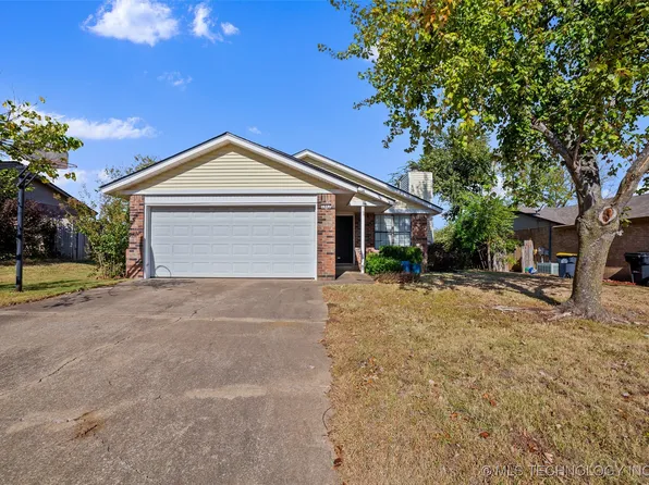 1443 E 139th St, Glenpool, OK 74033
