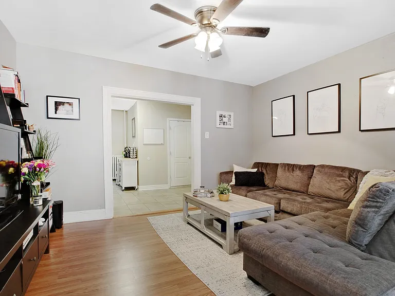 342 2nd St #3 — Photo 7