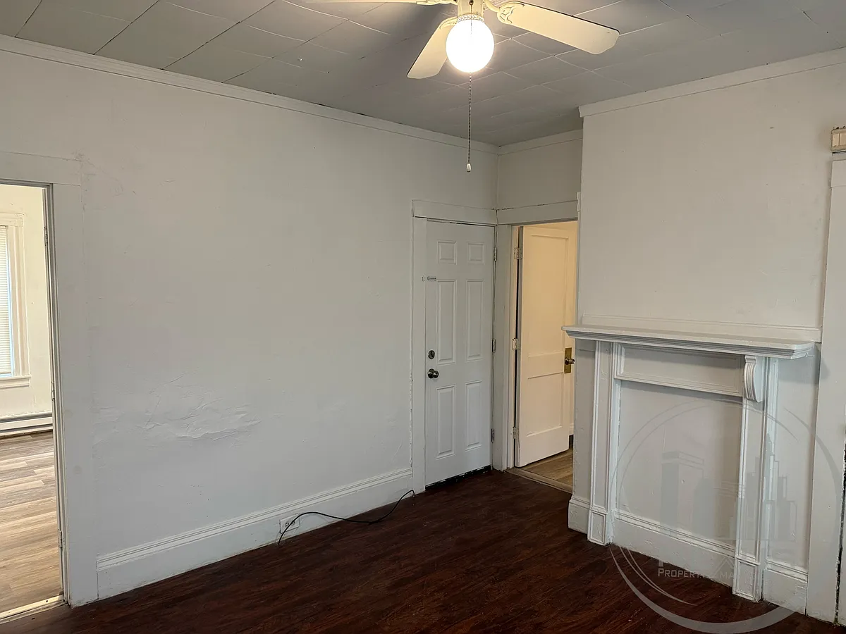 Building Photo - 73 E Central St #1