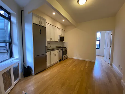 Rented by Urban Real Estate Property Group Inc | media 12